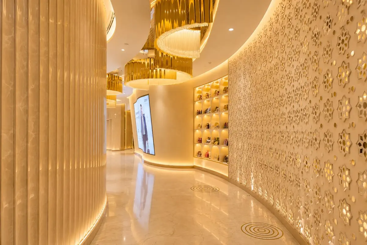 Adani Lounge — photo 4 of 4