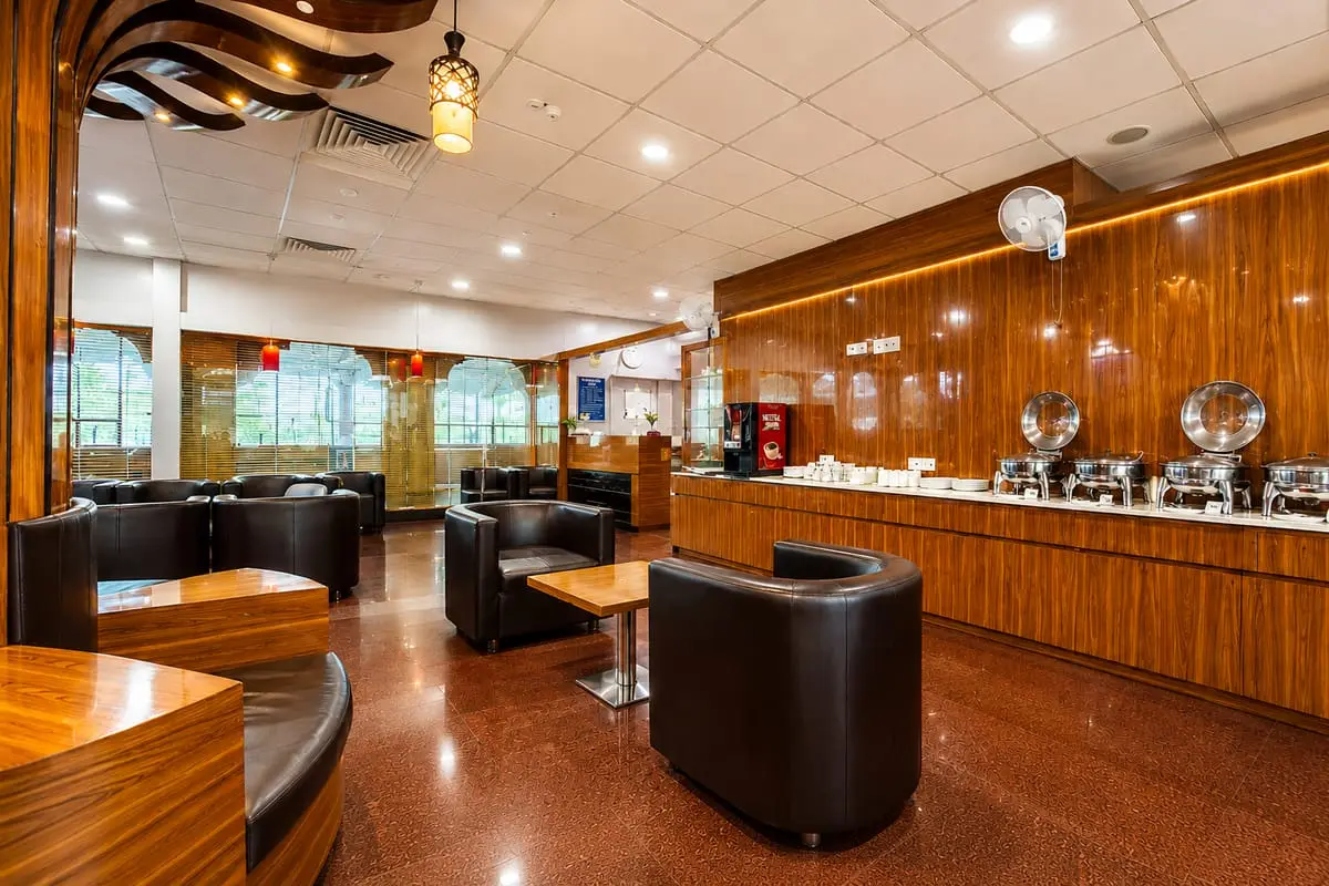 Premium Lounge — photo 3 of 3