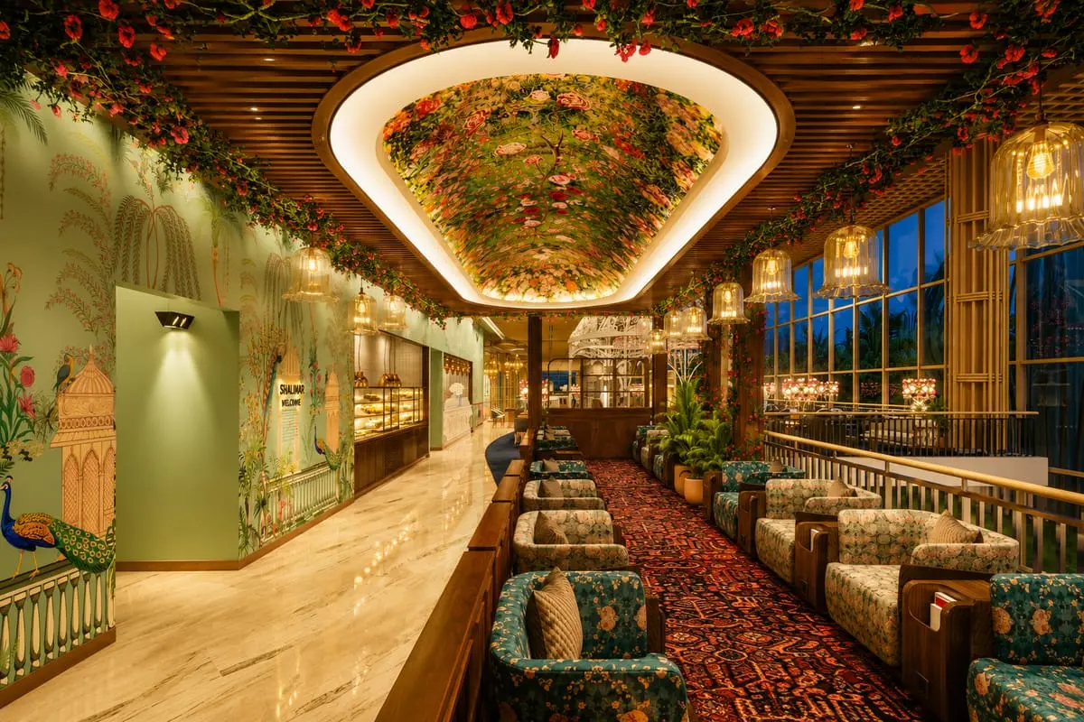 080 VIP International Lounge (Shalimar Lounge) — photo 3 of 7