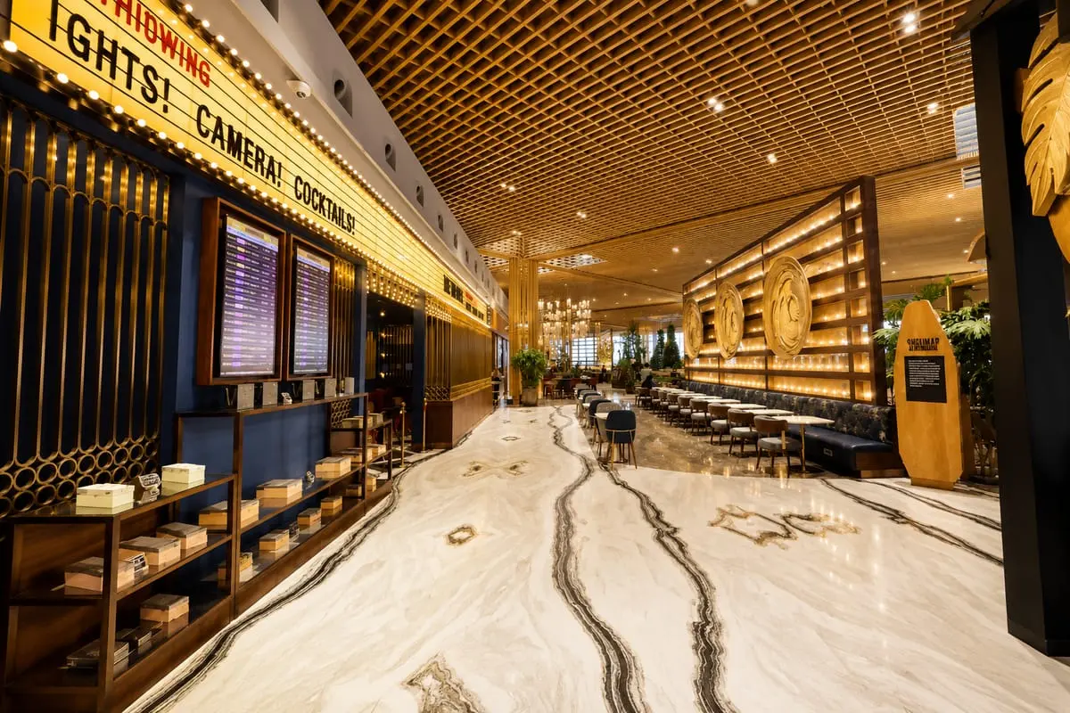 080 VIP International Lounge (Shalimar Lounge) — photo 5 of 7