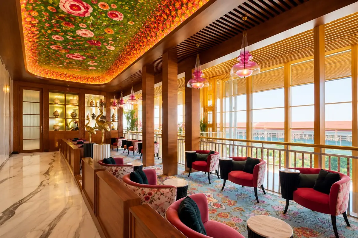 080 VIP International Lounge (Shalimar Lounge) — photo 6 of 7