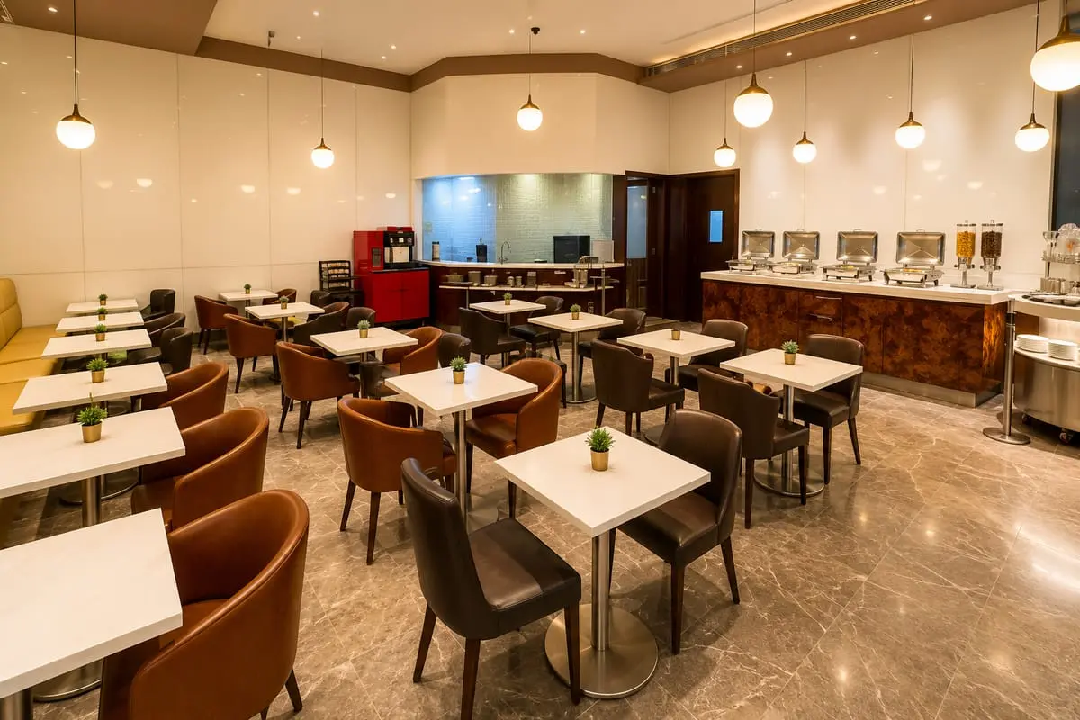 Travel Club Lounge — photo 5 of 7