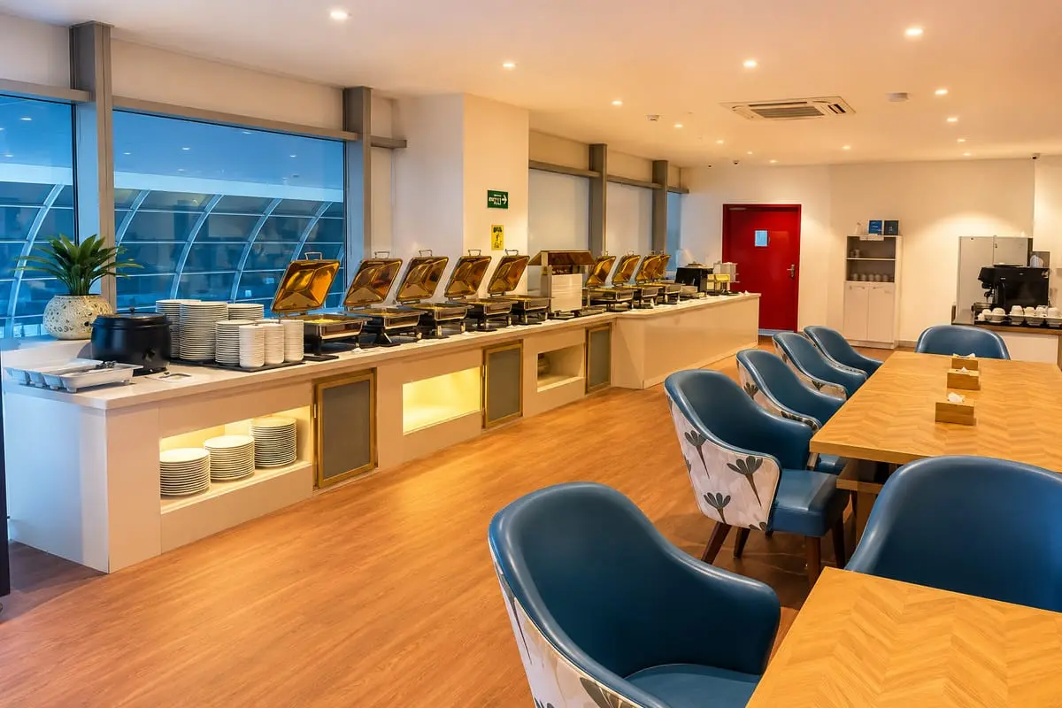 Travel Club Lounge — photo 3 of 3