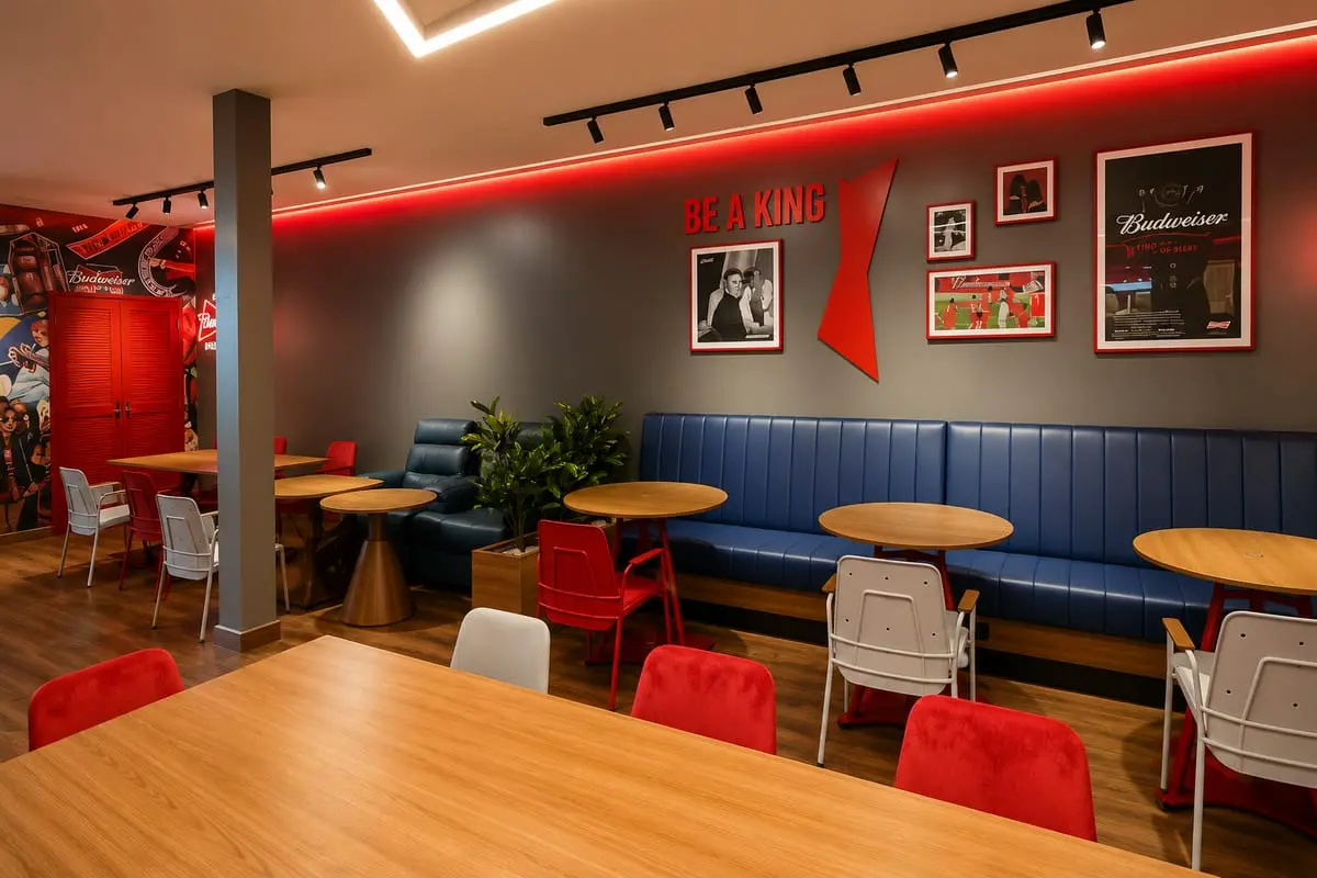Budweiser Lounge — photo 5 of 7