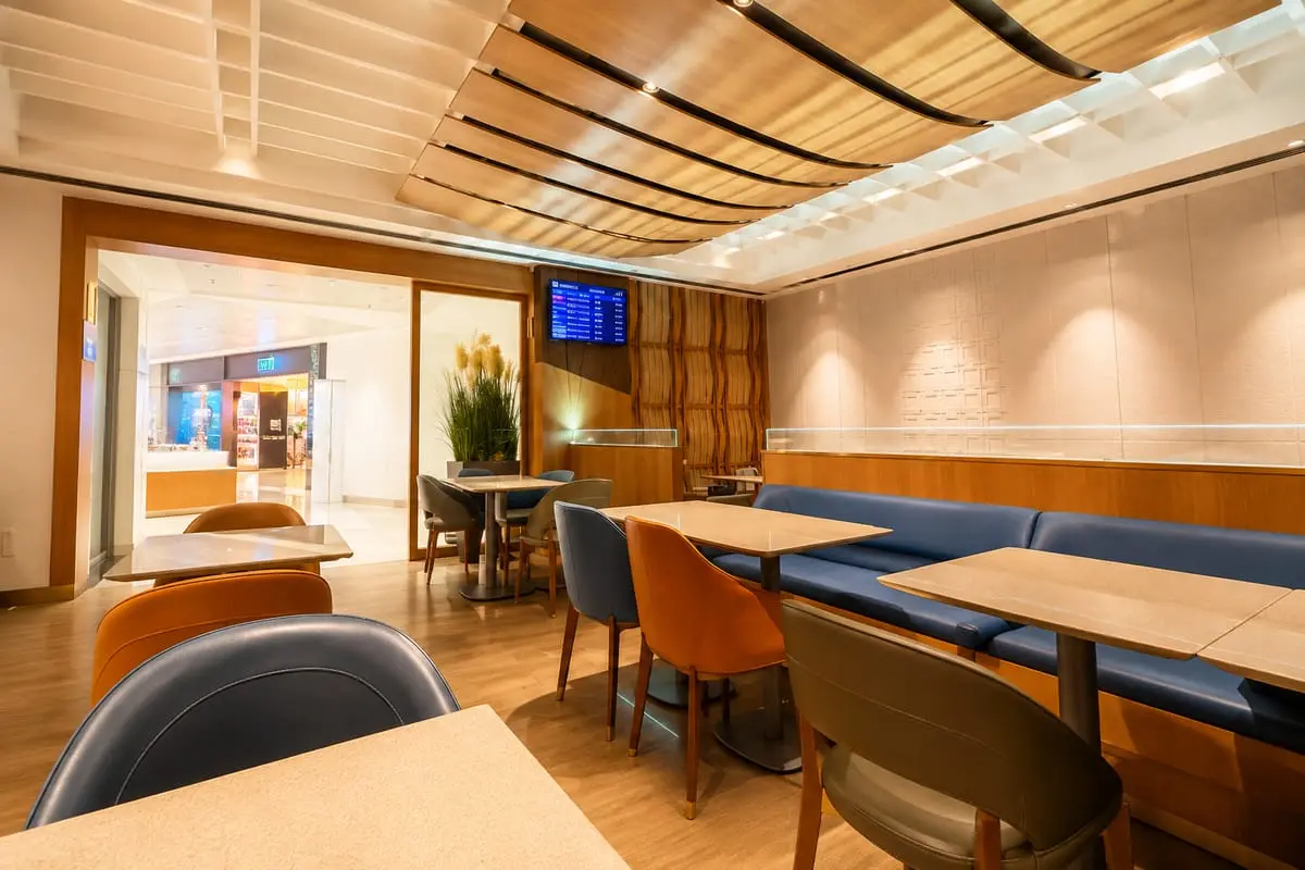 Elysian Lounge FF — photo 2 of 5